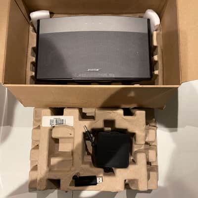 Bose Bose SoundLink Portable Music Wireless system image 5