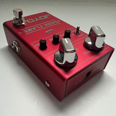 JOYO | R17 | Dark Flame | High Gain Distortion | Guitar Effect | Multiple Tone | Electric Guitar | True Bypass | Modern Metal Sound image 4