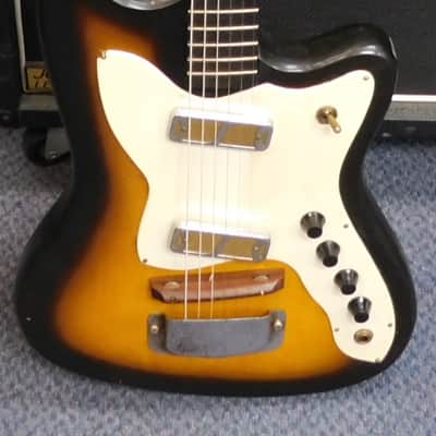 Vintage 1965 Harmony H15 Bobcat Electric Guitar & Original Case image 2