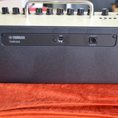 Yamaha THR10II * Mint condition, from our showroom! * image 4