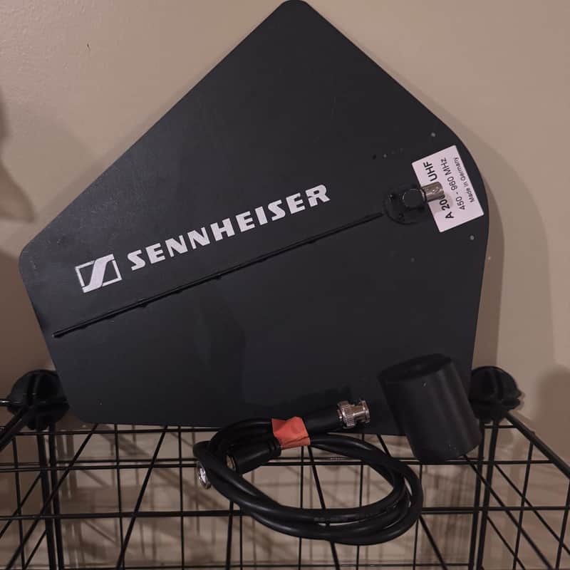 Sennheiser A2003-UHF Wideband Directional Antenna 2010s - Black image 1