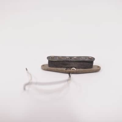 1975 Vintage Fender Stratocaster Middle Neck Pickup Gray-Bottom Flat-Pole 5.35K Electric Guitar 1970's image 7