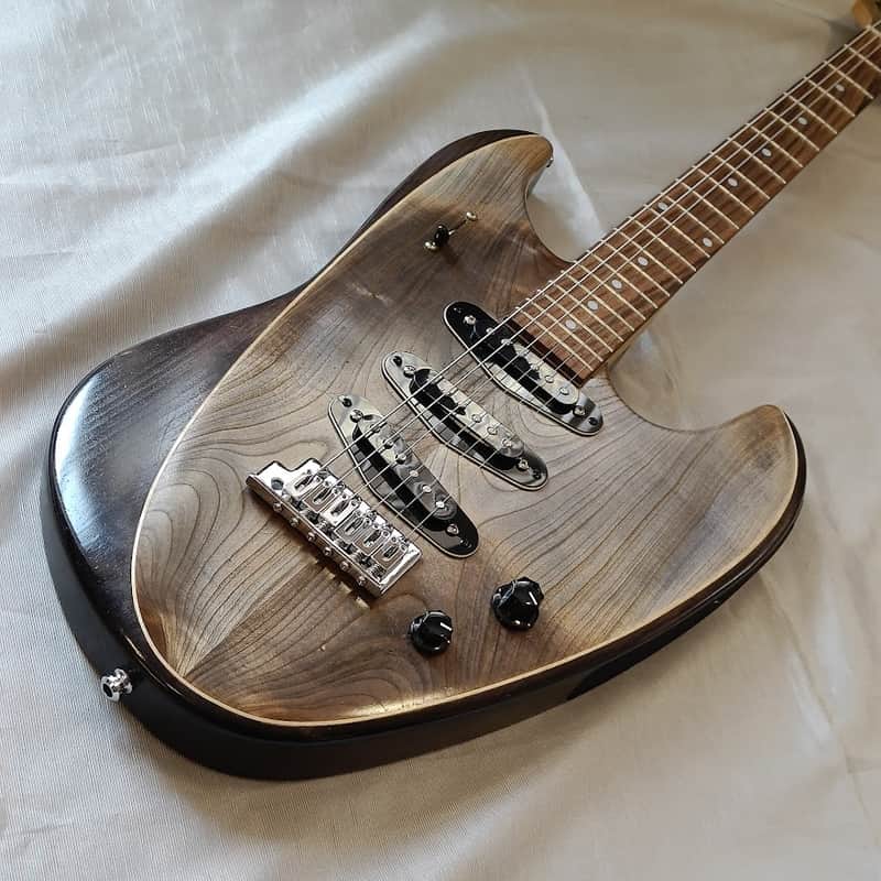 Mattrix Session Guitars "Moose" - Transparent Black image 1