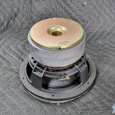 Definitive Technologies Powered SuperCube II Woofer / Driver 8" imagen 4