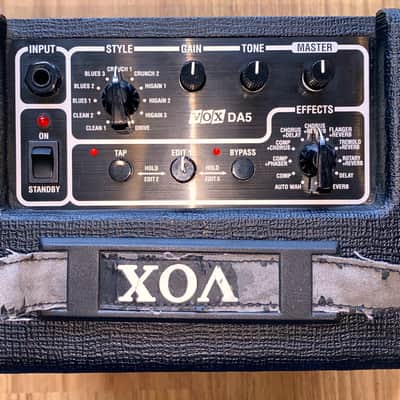 Rare Vox DA5 Portable Micro Amplifier Chrome Grille Battery Powered or Adapter! image 4