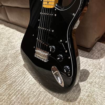 Fender Stratocaster Hardtail 2019 - Black image 3