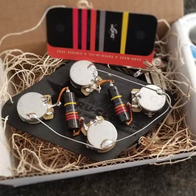 Luxe BumbleBee Capacitors Repro Oil-Filled .022uF - Matched Pair for Historic Les Paul R9, R8, '59… image 12