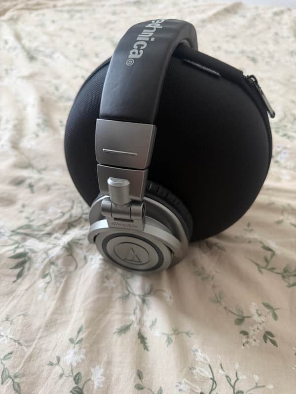 Used Audio Technica ATH-M50x Headphones for Sale | HifiShark.com