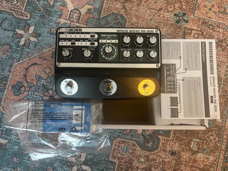 Boss RE-202 Space Echo