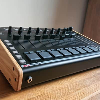 Isla Instruments S2400 Sampler Solid Oak End Cheeks Synths And Wood image 2