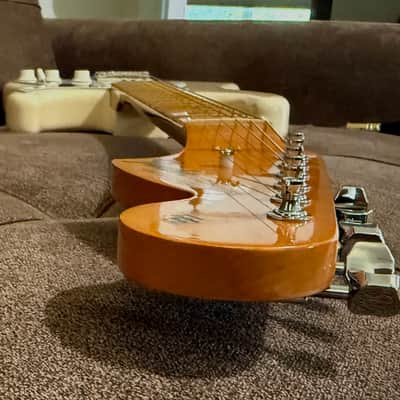 Fender Vintera III Late '60s Stratocaster with Fender Deluxe Gig Bag and Case Candy - 2025 Model in Olympic White image 17