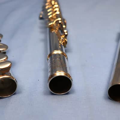 Wm. S. Haynes Plateau Model Flute #21214. New price-2,000.00 image 8