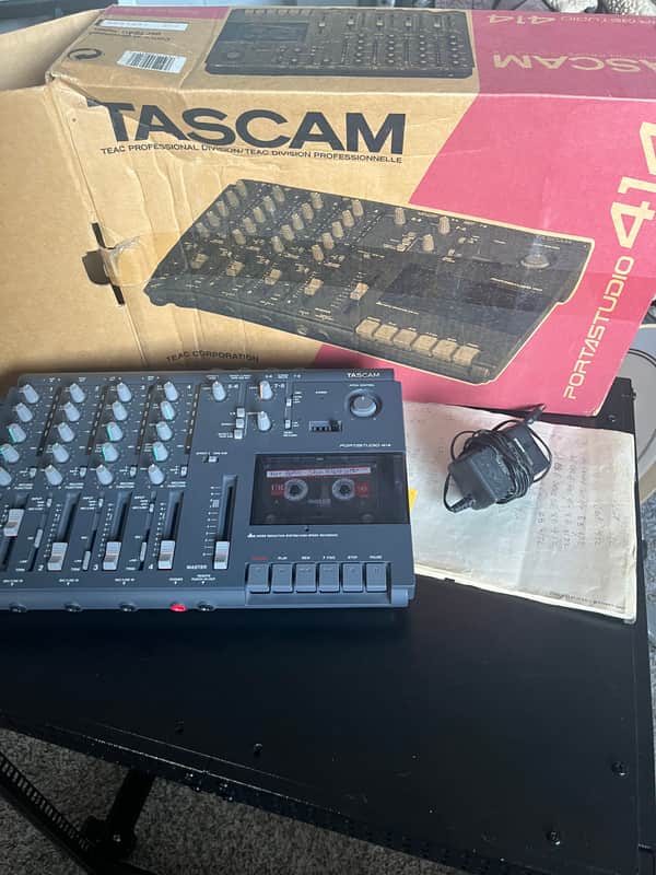 TASCAM 414 90’s - Blue