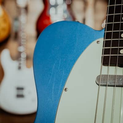 Fender Limited Edition Vintera II Road Worn '60s Telecaster, Rosewood Fingerboard, Lake Placid Blue, w/Deluxe Gigbag image 12