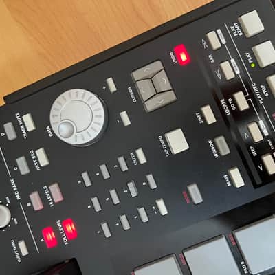 Akai MPC2500 Music Production Center 2005 - 2013 - Black image 9