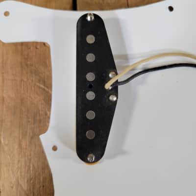 Fender Loaded Stratocaster Pickguard 1997 One Cloth Wired Reissue Pickup - White image 5