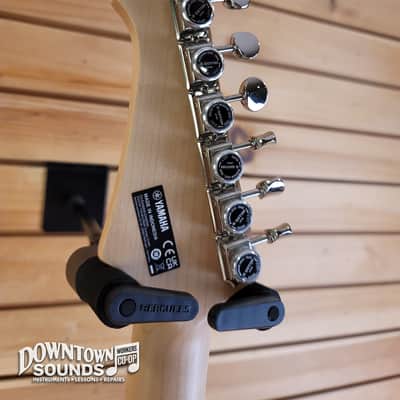 Yamaha Pacifica PACS+11S SC Standard Plus Electric Guitar with Heavy Duty Yamaha Gig Bag - Peppermint Green, Maple Fretboard image 6