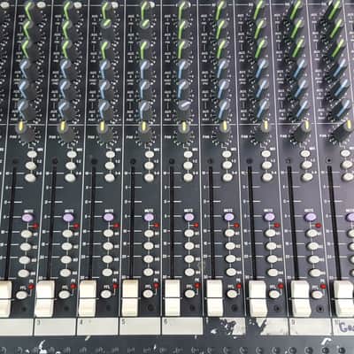 Soundcraft Spirit Live 4/2 Stereo 18 Channel Mixing Console | Reverb