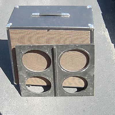 Tone Junkie speaker cabinet with varied baffles, casters image 7