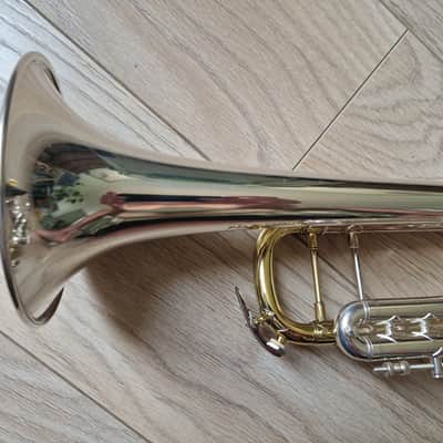 Vincent Bach Stradivarius 72* Silver and gold trim image 6