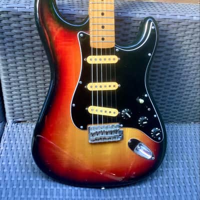 H H artist custom strat  /  vintage 70’s stratocaster made in japan / CBS headstock and 3 screws neck plate / Tokai  ? image 6