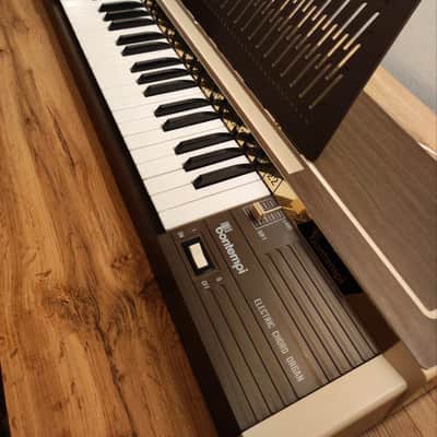 Bontempi Electric Chord Organ 60s image 3