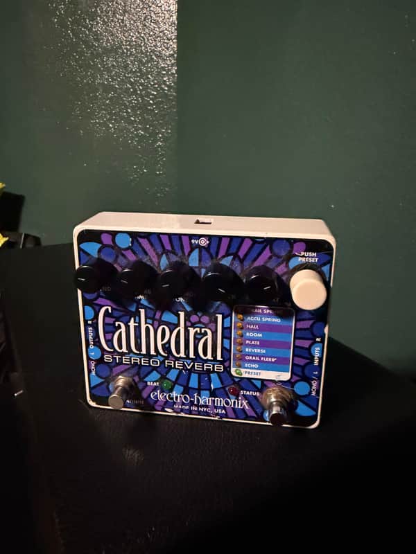 Electro-Harmonix Cathedral Stereo Reverb | Reverb