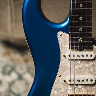 Don Grosh 30th Anniversary Limited Edition NOS Retro SSH-Lake Placid Blue w/Highly Figured 5A Roasted Birdseye Maple Neck, Indian Rosewood Fingerboard & Gold Hardware image 4