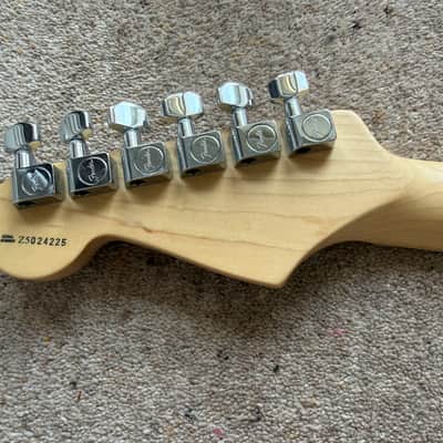 Fender 50th Anniversary American Deluxe Stratocaster 2004 - As new condition image 8