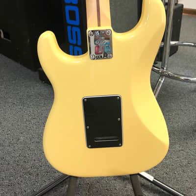 Fender Player Stratocaster HSH Buttercream image 5