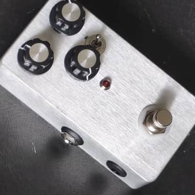 Tonevo MO-D Distortion Pedal based on LandGraff Tone and 68pedals Bin Rat Distortion, price include the import duty for US buyer image 3