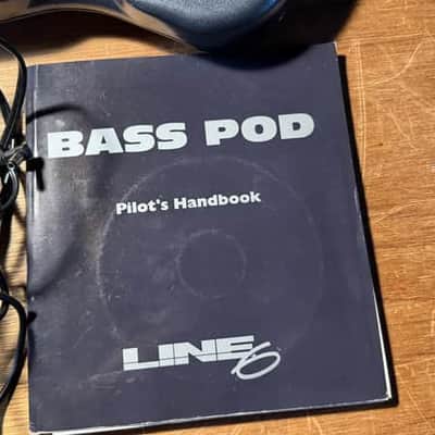 Line 6 Bass POD Multi-Effect and Amp Modeler image 3