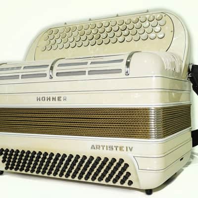 Vintage HOHNER ARTISTE IV, 4 Rows Button Accordion B Griff, made in Germany, Rare Original Akkordeon, New Straps, Rich and Powerful Sound, 2560 image 5