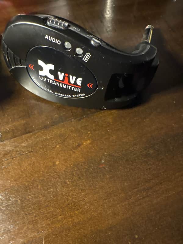 Xvive U2 Wireless Guitar System 2010s - Black image 1