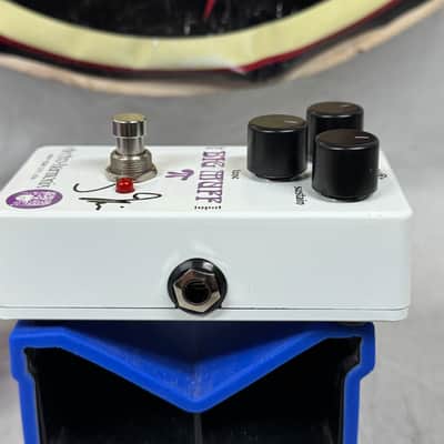 Electro-Harmonix J Mascis Signature Ram's Head Big Muff Pi Fuzz Distortion Pedal with Box image 4