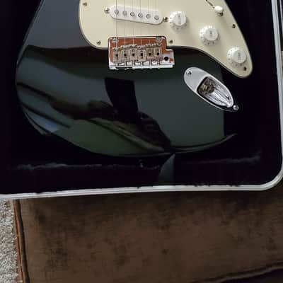Fender American Standard Stratocaster with Maple Fretboard 2008 - 2016 - Black image 2