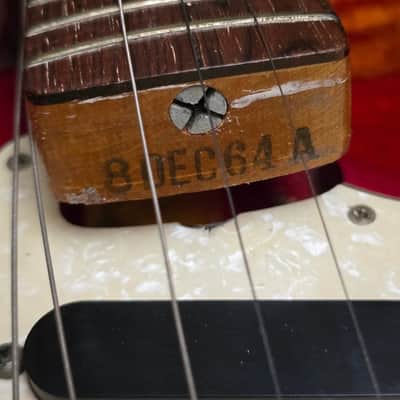 Fender Duo-Sonic with Rosewood Fretboard 1961 - 1964 - Transparent Red image 16