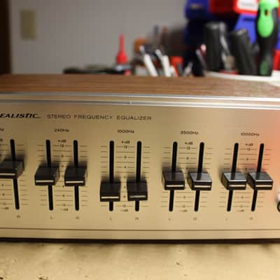 Restored Realistic  5 band Graphic Equalizer 31-1987 (10) image 1