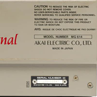 Akai MG614 - 6 Channel Mixer / 4 Track Cassette Recorder w/ Power Cord & Manual image 8