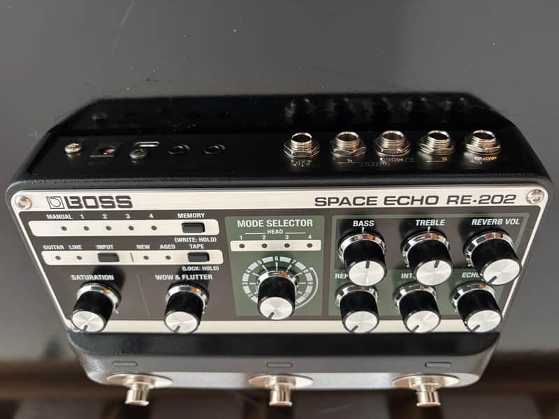 Boss RE-202 Space Echo