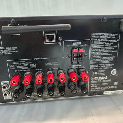 Yamaha RX-V681 Receiver - BT - Remote - Phono Input - Black image 8