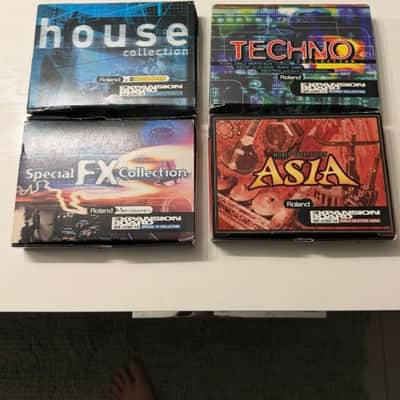 Roland SR-JV80 Expansion Board (Set Includes) House / Techno / Hip Hop / Asia / Special FX