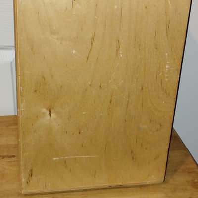 Nino Kids Cajon Regular Natural Body Wine Red Front Plate image 2