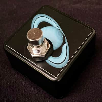 Saturnworks Black Micro Soft Touch Click-less Tap Tempo Pedal with a Switchcraft USA Jack - for use with Boss, EHX, Line 6, etc. Devices - Handcrafted in California image 2