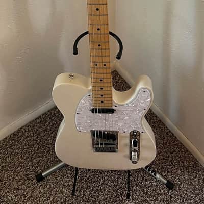 Fender Deluxe Nashville Telecaster with Maple Fretboard 2021 - White Blonde image 2