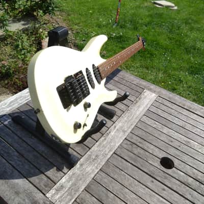 Washburn KC-90 Chicago Series image 3