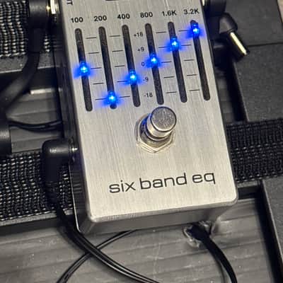 MXR M109S Six Band EQ 2016 - Present Silver image 1