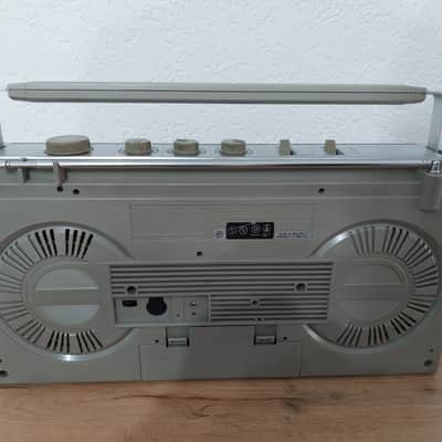 Sharp GF-4500 1982 Silver Boombox image 4