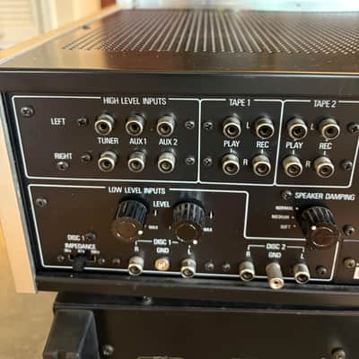 Accuphase E-202 integrated pre amp image 9