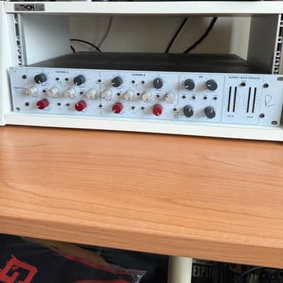 Rupert Neve Designs Portico II Master Buss Processor 2012 - Present White image 1
